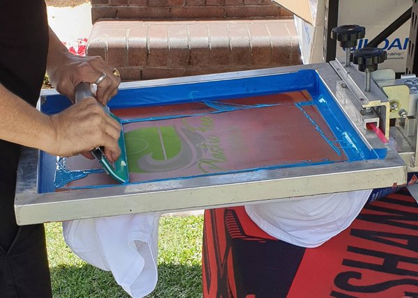 Quelles sont les alternatives au flocage sur vêtement ?