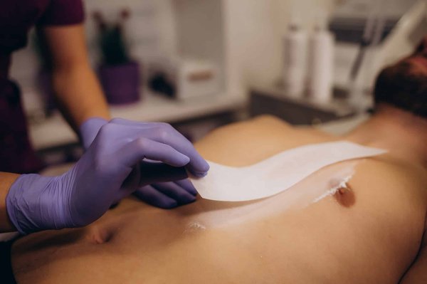 Comment bien choisir un épilateur pour homme ?