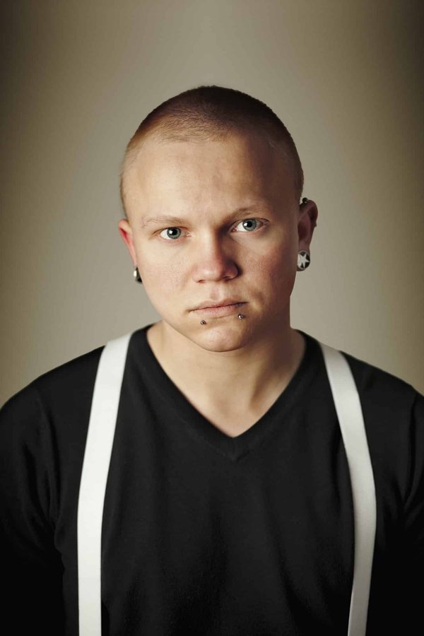 Comment identifier une boucle d'oreille créole pour homme dans un lot de boucles d'oreilles ?