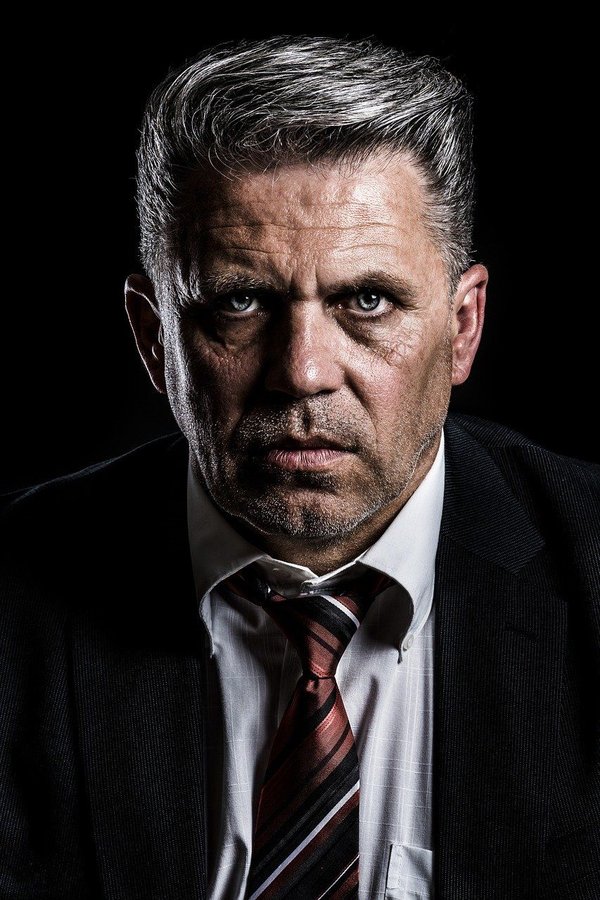 Comment faire un nœud de cravate ?