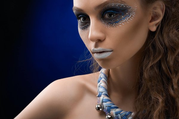 Le maquillage permanent dijon : quels sont les avantages et les risques de cette pratique ?